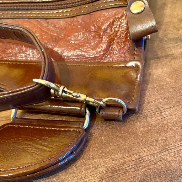 💥Vintage Crossbody Bag💥 - Picture 7 of 16